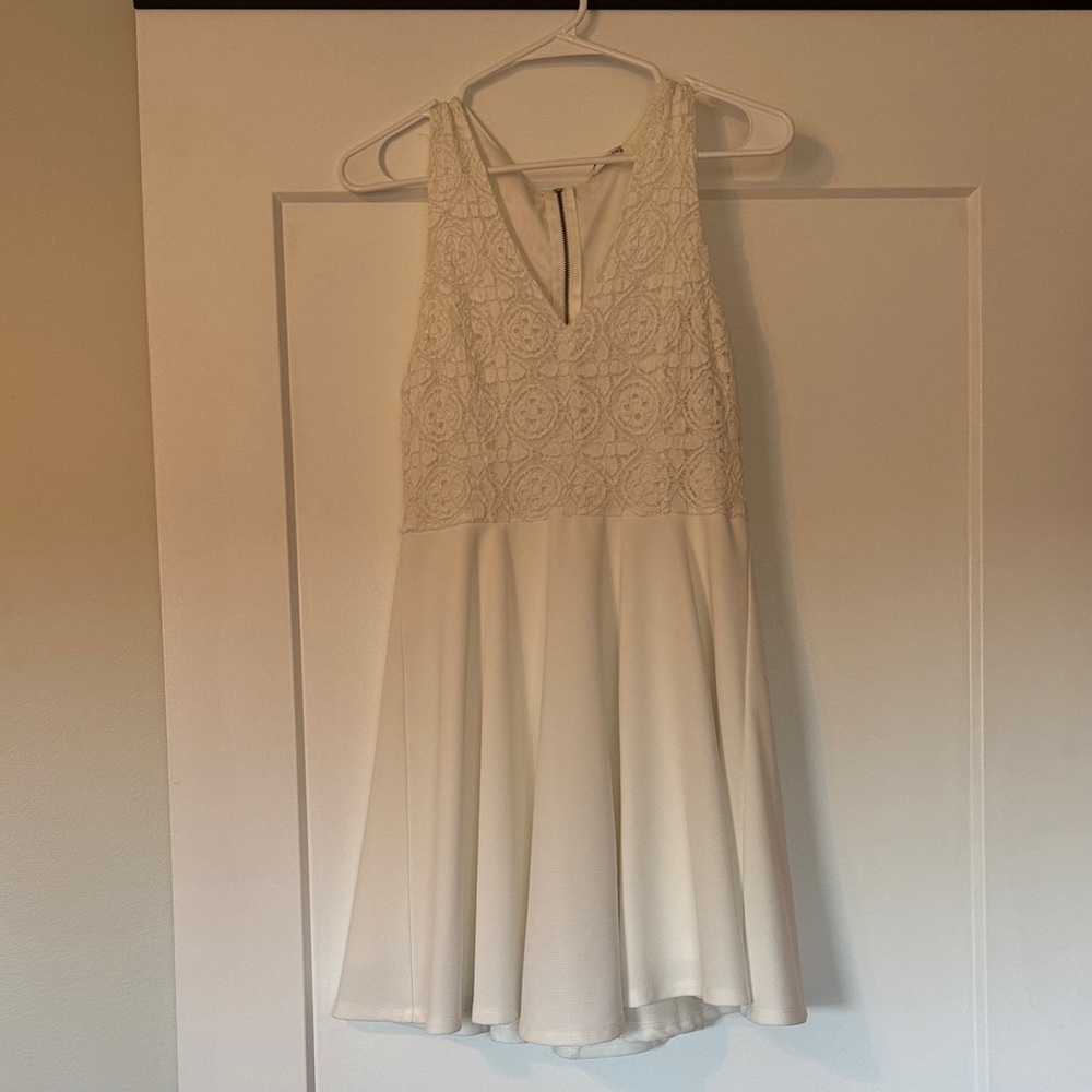Francesca's Collections Cream Lace Mini Dress